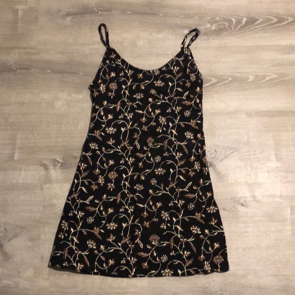 Amuse Society black floral print dress